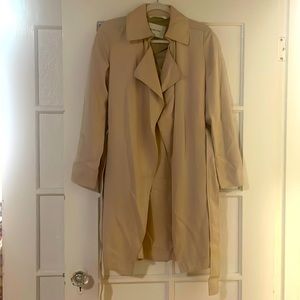 Babaton cream wrap trench size XS